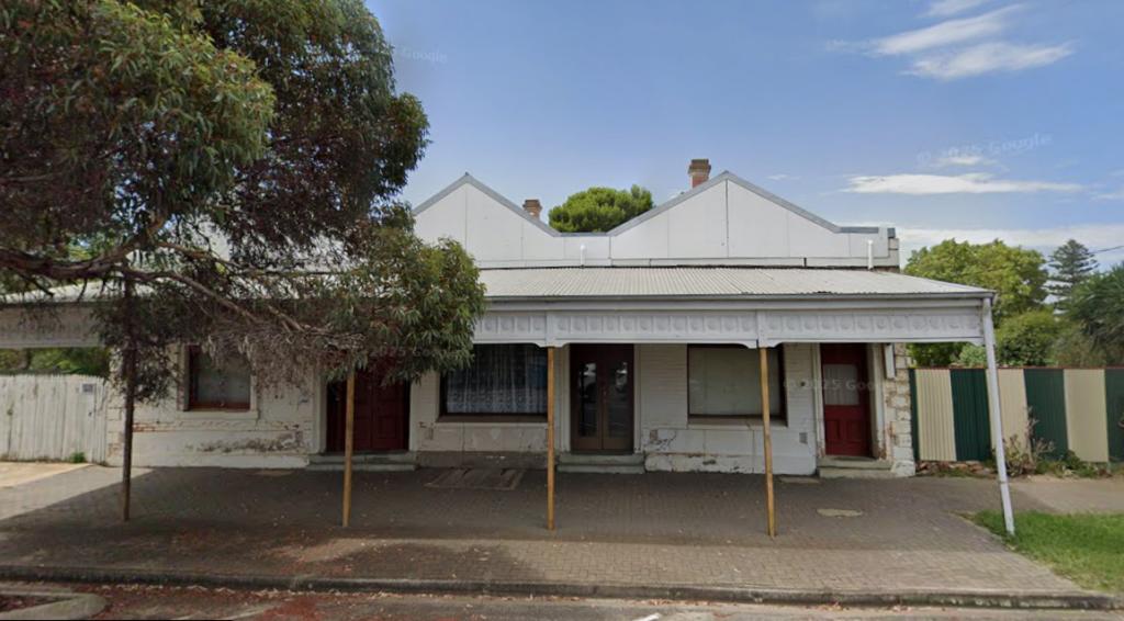 Shows google map image of 47 Main St Minyip